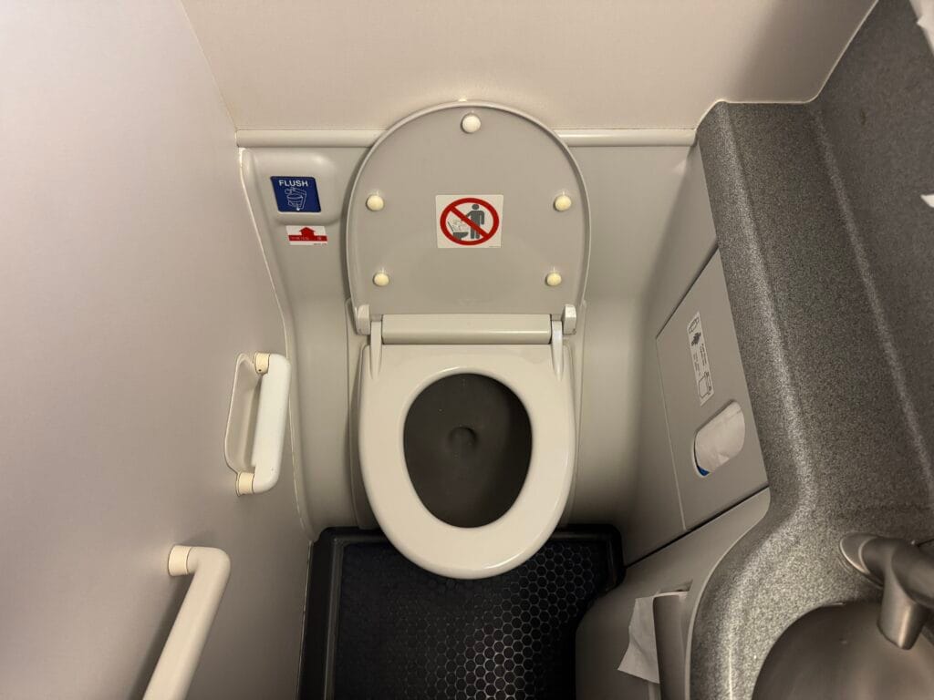 [飛行體驗] 易斯達航空 Eastar Jet ZE781 清州國際機場(CJJ)-台北桃園(TPE)