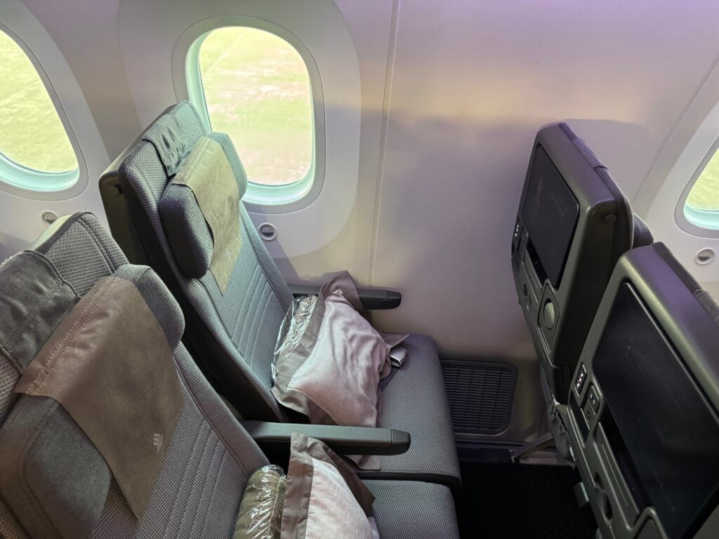 [飛行體驗] 新加坡航空 Singapore Air SQ879/SQ312 桃園(TPE)-新加坡(SIN)-倫敦(LGW)