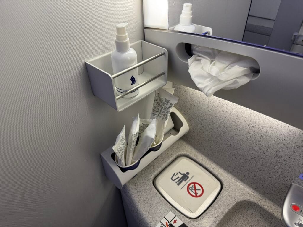 [飛行體驗] 新加坡航空 Singapore Air SQ879/SQ312 桃園(TPE)-新加坡(SIN)-倫敦(LGW)