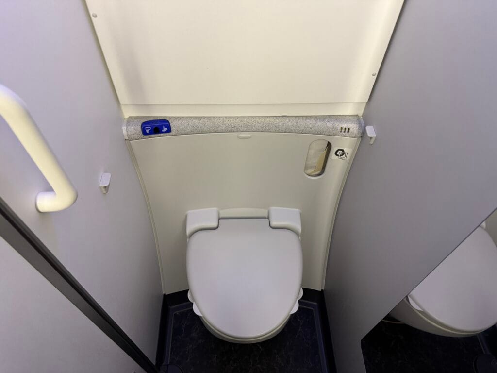 [飛行體驗] 新加坡航空 Singapore Air SQ879/SQ312 桃園(TPE)-新加坡(SIN)-倫敦(LGW)