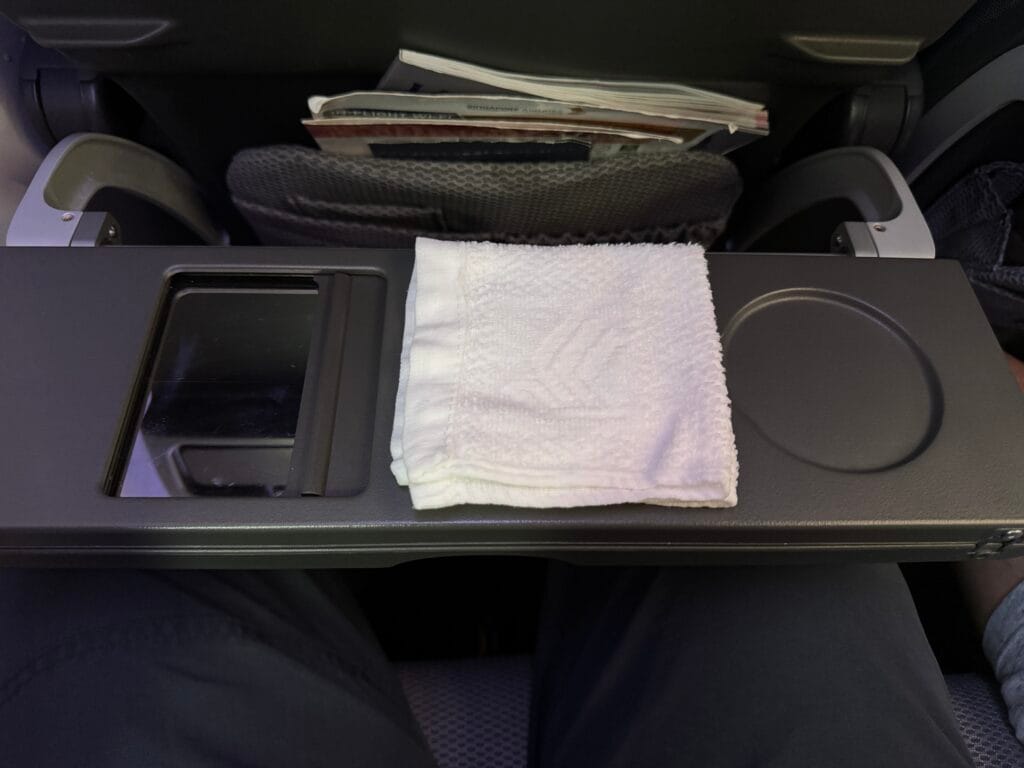 [飛行體驗] 新加坡航空 Singapore Air SQ879/SQ312 桃園(TPE)-新加坡(SIN)-倫敦(LGW)