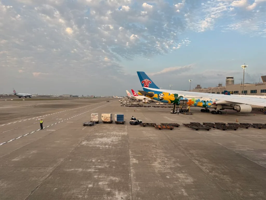 [飛行體驗] 新加坡航空 Singapore Air SQ879/SQ312 桃園(TPE)-新加坡(SIN)-倫敦(LGW)