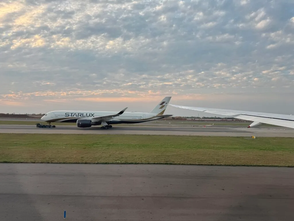 [飛行體驗] 新加坡航空 Singapore Air SQ879/SQ312 桃園(TPE)-新加坡(SIN)-倫敦(LGW)