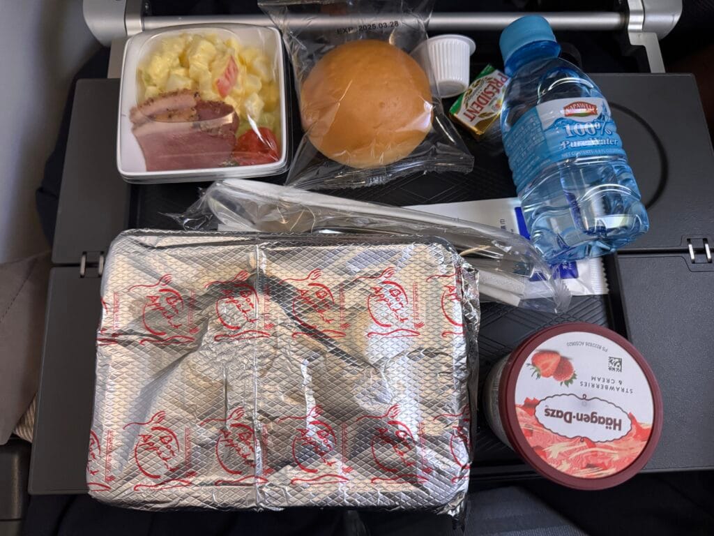 [飛行體驗] 新加坡航空 Singapore Air SQ879/SQ312 桃園(TPE)-新加坡(SIN)-倫敦(LGW)