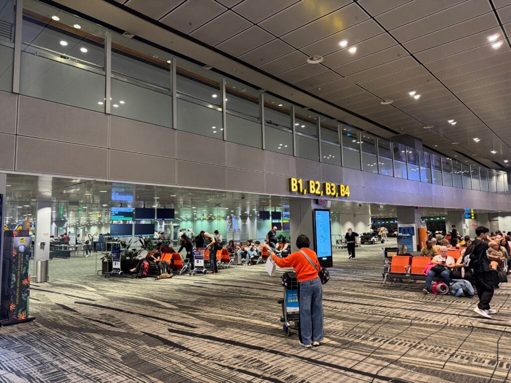 [飛行體驗] 新加坡航空 Singapore Air SQ879/SQ312 桃園(TPE)-新加坡(SIN)-倫敦(LGW)