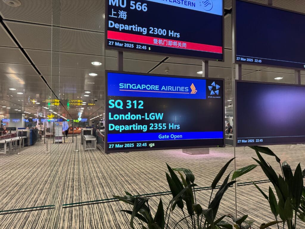 [飛行體驗] 新加坡航空 Singapore Air SQ879/SQ312 桃園(TPE)-新加坡(SIN)-倫敦(LGW)