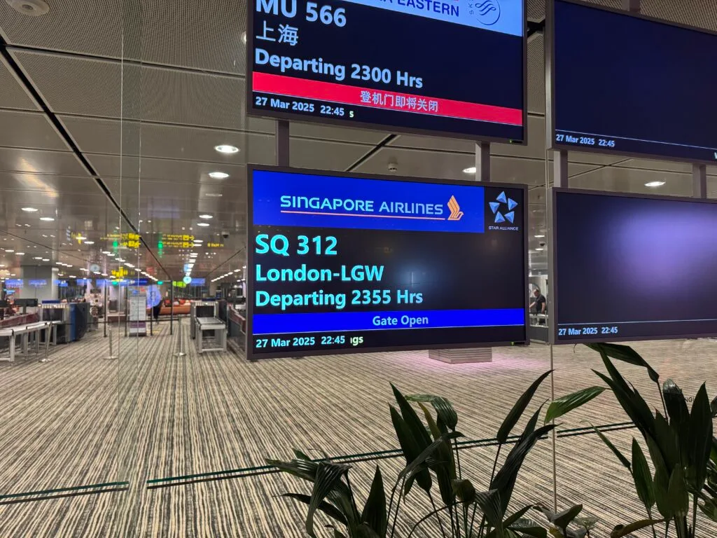 [飛行體驗] 新加坡航空 Singapore Air SQ879/SQ312 桃園(TPE)-新加坡(SIN)-倫敦(LGW)