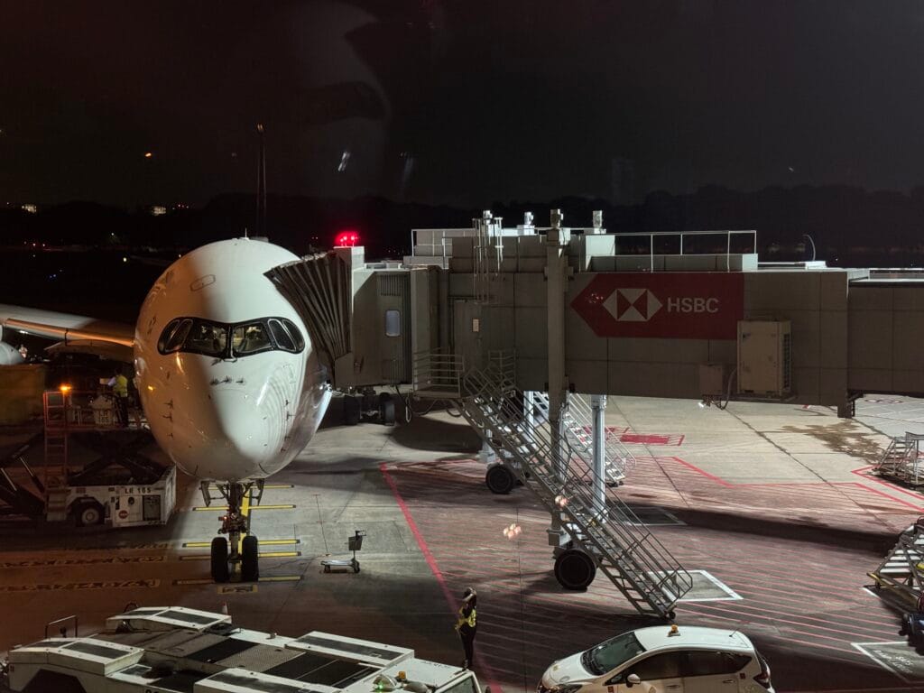 [飛行體驗] 新加坡航空 Singapore Air SQ879/SQ312 桃園(TPE)-新加坡(SIN)-倫敦(LGW)