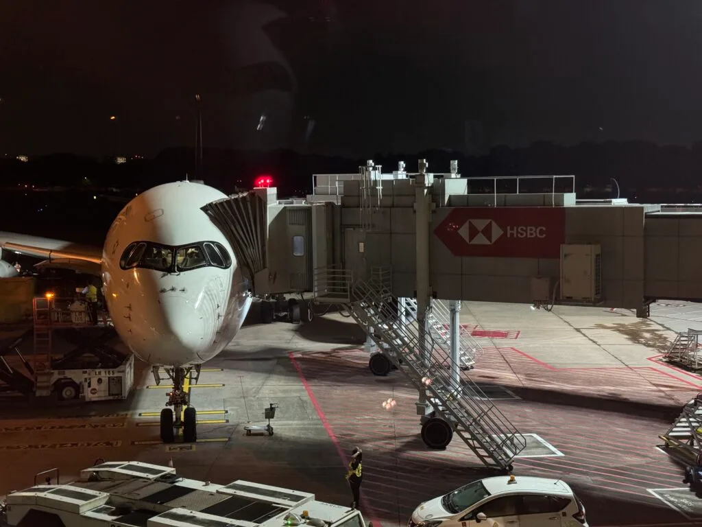 [飛行體驗] 新加坡航空 Singapore Air SQ879/SQ312 桃園(TPE)-新加坡(SIN)-倫敦(LGW)