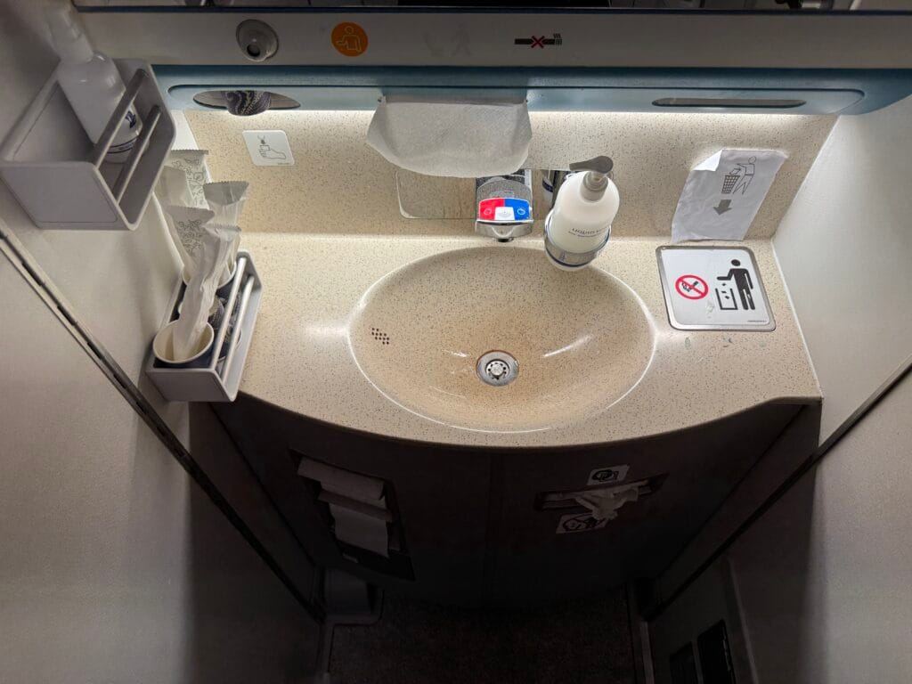 [飛行體驗] 新加坡航空 Singapore Air SQ879/SQ312 桃園(TPE)-新加坡(SIN)-倫敦(LGW)