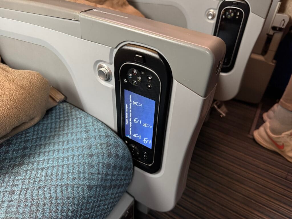 [飛行體驗] 新加坡航空 Singapore Air SQ879/SQ312 桃園(TPE)-新加坡(SIN)-倫敦(LGW)