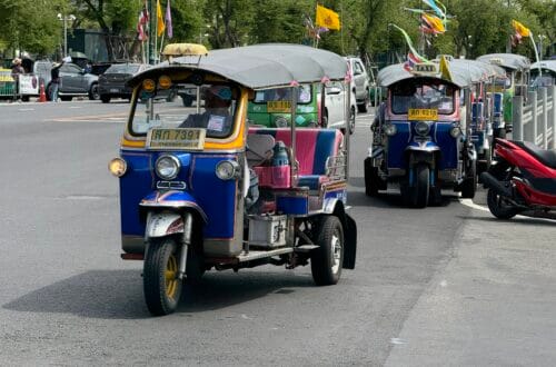 [旅遊交通] 泰國曼谷 搭乘嘟嘟車(Tuk-Tuk)：深入了解嘟嘟車的文化與魅力