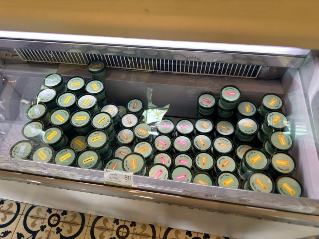 [餐飲體驗] 泰國曼谷 大皇宮 玉佛寺 Doi Kham 咖啡廳＆商店