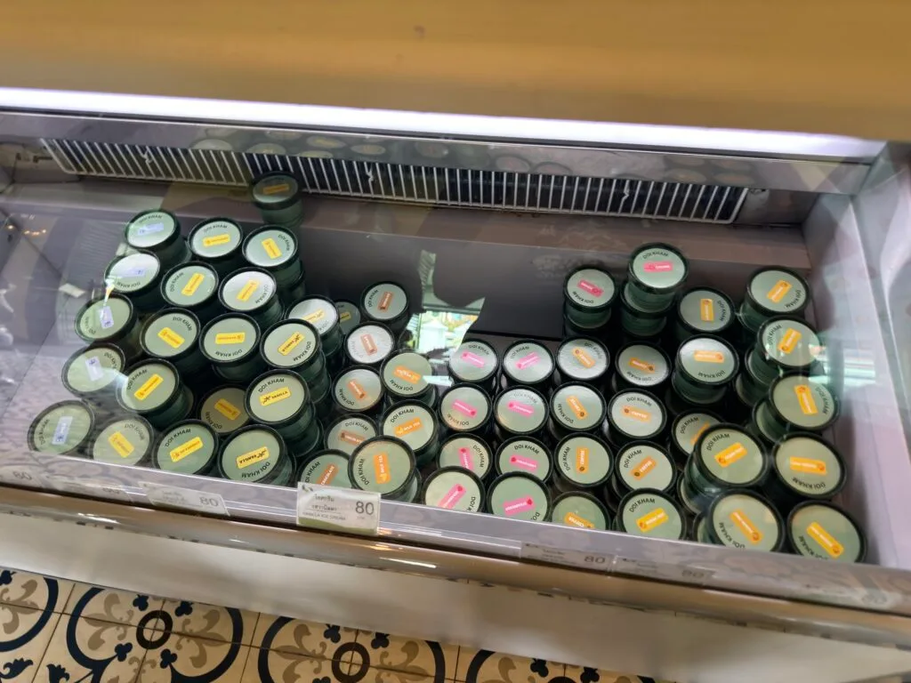 [餐飲體驗] 泰國曼谷 大皇宮 玉佛寺 Doi Kham 咖啡廳＆商店