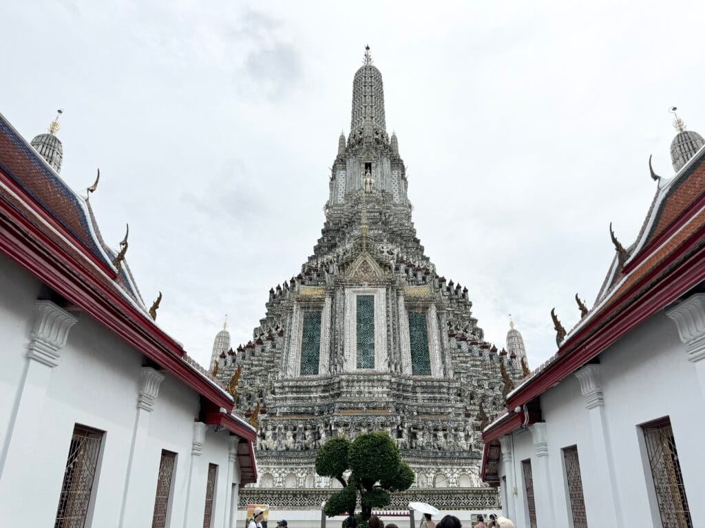 [景點攻略] 泰國曼谷 鄭王廟(黎明寺 Wat Arun) 昭披耶河畔歷史最悠久的建築