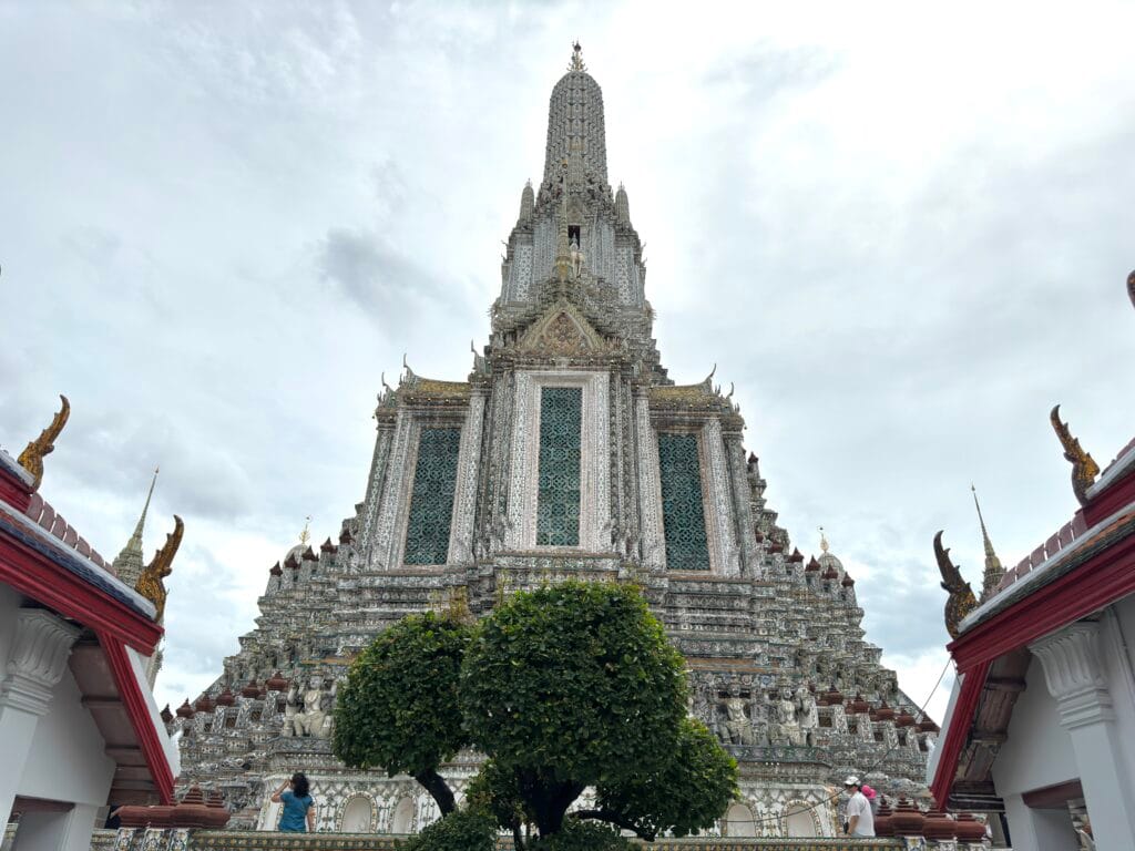 [景點攻略] 泰國曼谷 鄭王廟(黎明寺 Wat Arun) 昭披耶河畔歷史最悠久的建築