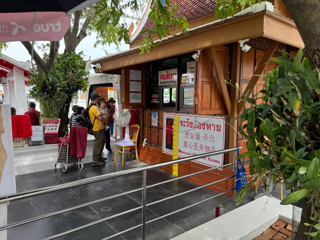 [景點攻略] 泰國曼谷 鄭王廟(黎明寺 Wat Arun) 昭披耶河畔歷史最悠久的建築