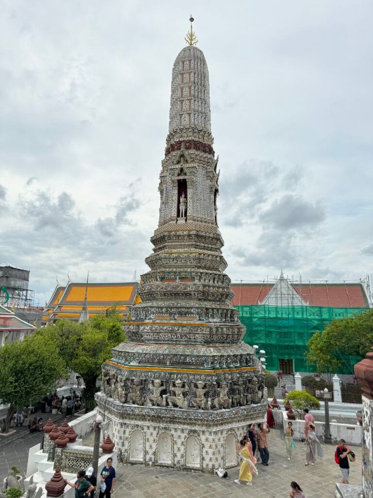[景點攻略] 泰國曼谷 鄭王廟(黎明寺 Wat Arun) 昭披耶河畔歷史最悠久的建築