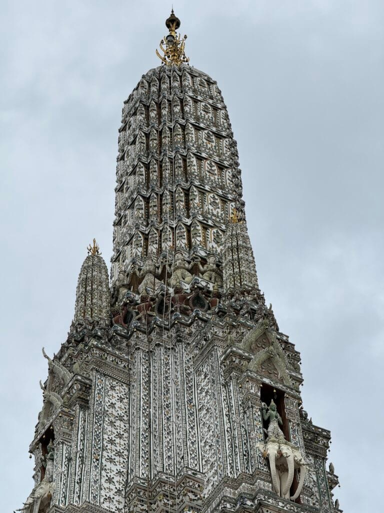[景點攻略] 泰國曼谷 鄭王廟(黎明寺 Wat Arun) 昭披耶河畔歷史最悠久的建築