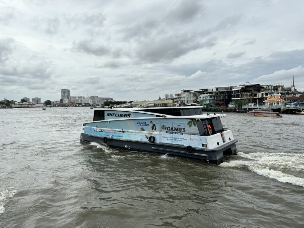 [旅遊交通] 泰國曼谷 昭披耶河(湄南河)搭船全攻略：搭船探索曼谷的魅力 CHAO PHRAYA BOAT