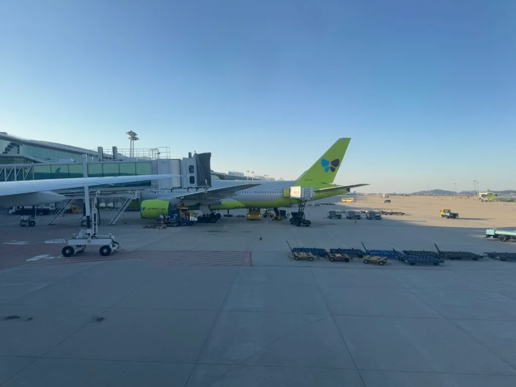 [飛行體驗] 真航空 Jin Air LJ732/LJ265 台北桃園(TPE)-首爾仁川(ICN)-福岡(FUK)