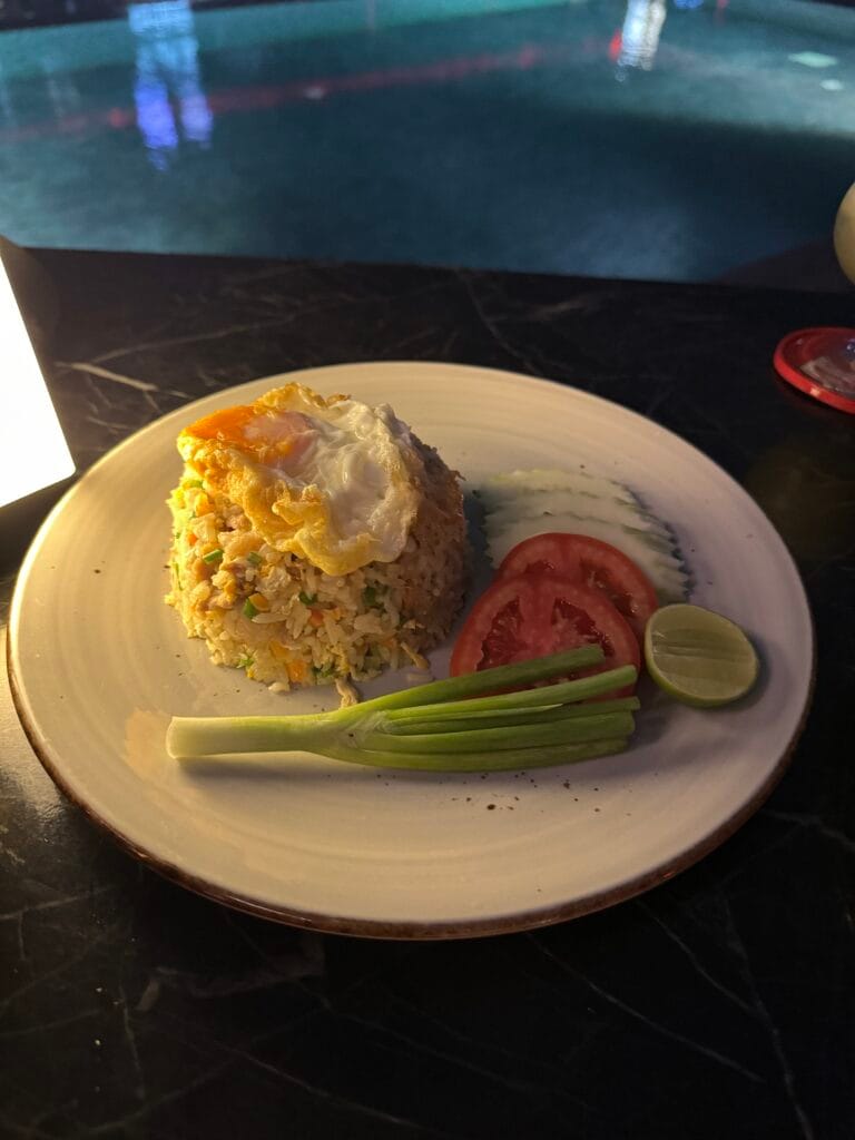 [餐飲體驗] 泰國曼谷 RedSquare Rooftop Bar