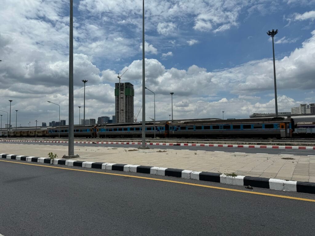 [旅遊交通] 泰國曼谷 搭乘嘟嘟車(Tuk-Tuk)：深入了解嘟嘟車的文化與魅力