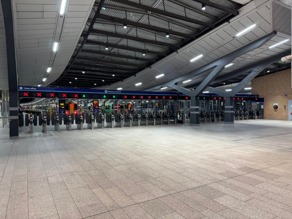 [旅遊交通] 倫敦 蓋威克機場快線(LGW) Gatewick Express