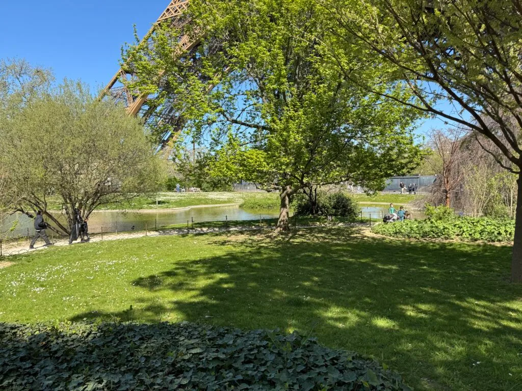 [景點攻略] 法國巴黎 艾菲爾鐵塔：現場購票實測及各樓層詳細介紹