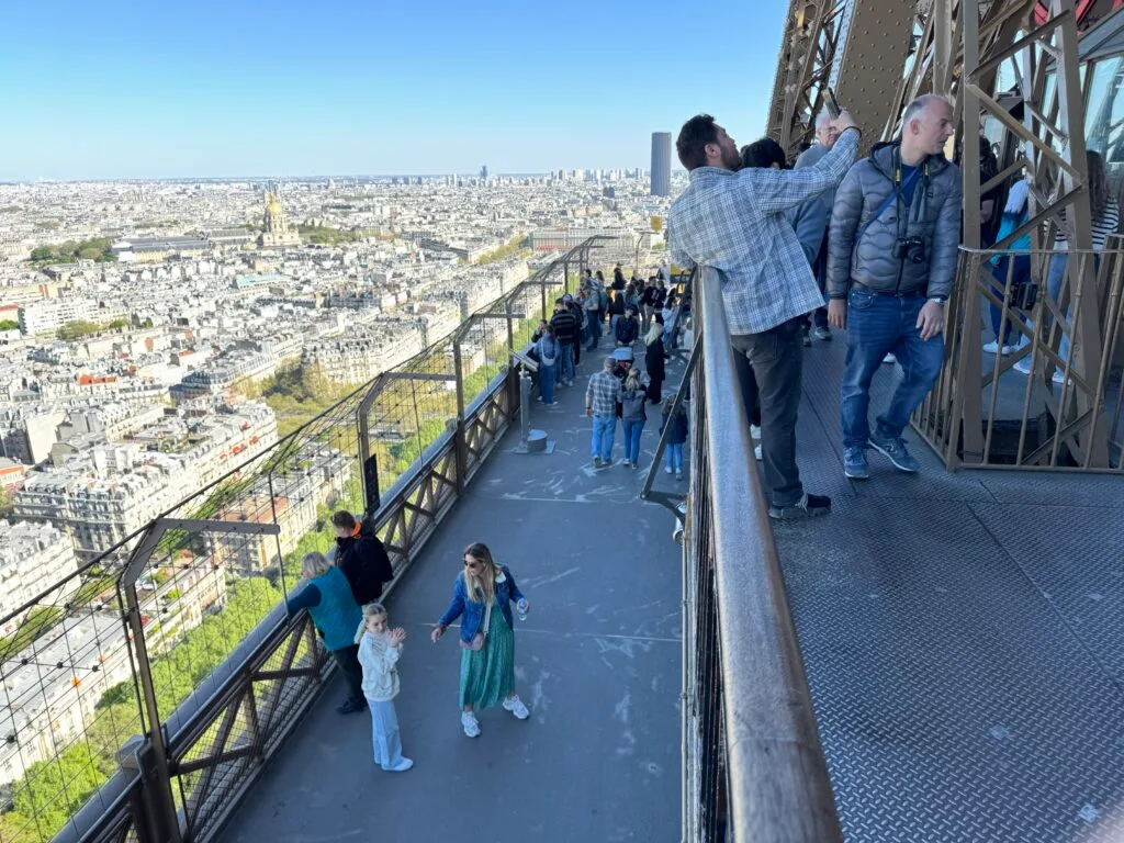 [景點攻略] 法國巴黎 艾菲爾鐵塔：現場購票實測及各樓層詳細介紹