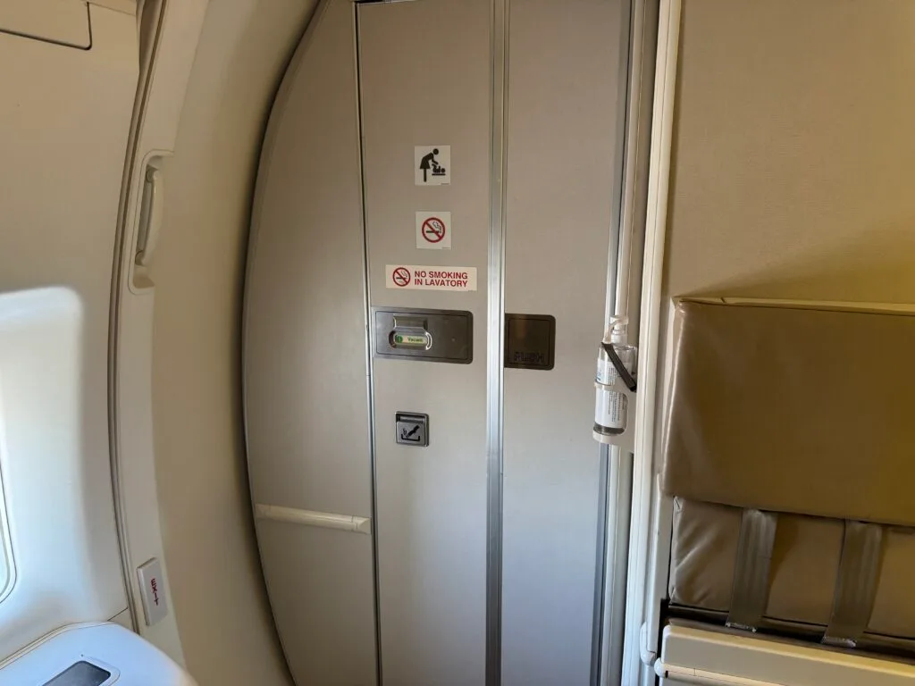 [飛行體驗] 新加坡航空 Singapore Air SQ335/SQ878 巴黎(CDG)-新加坡(SIN)-台北(TPE)
