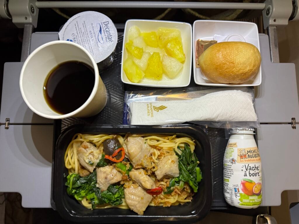 [飛行體驗] 新加坡航空 Singapore Air SQ335/SQ878 巴黎(CDG)-新加坡(SIN)-台北(TPE)