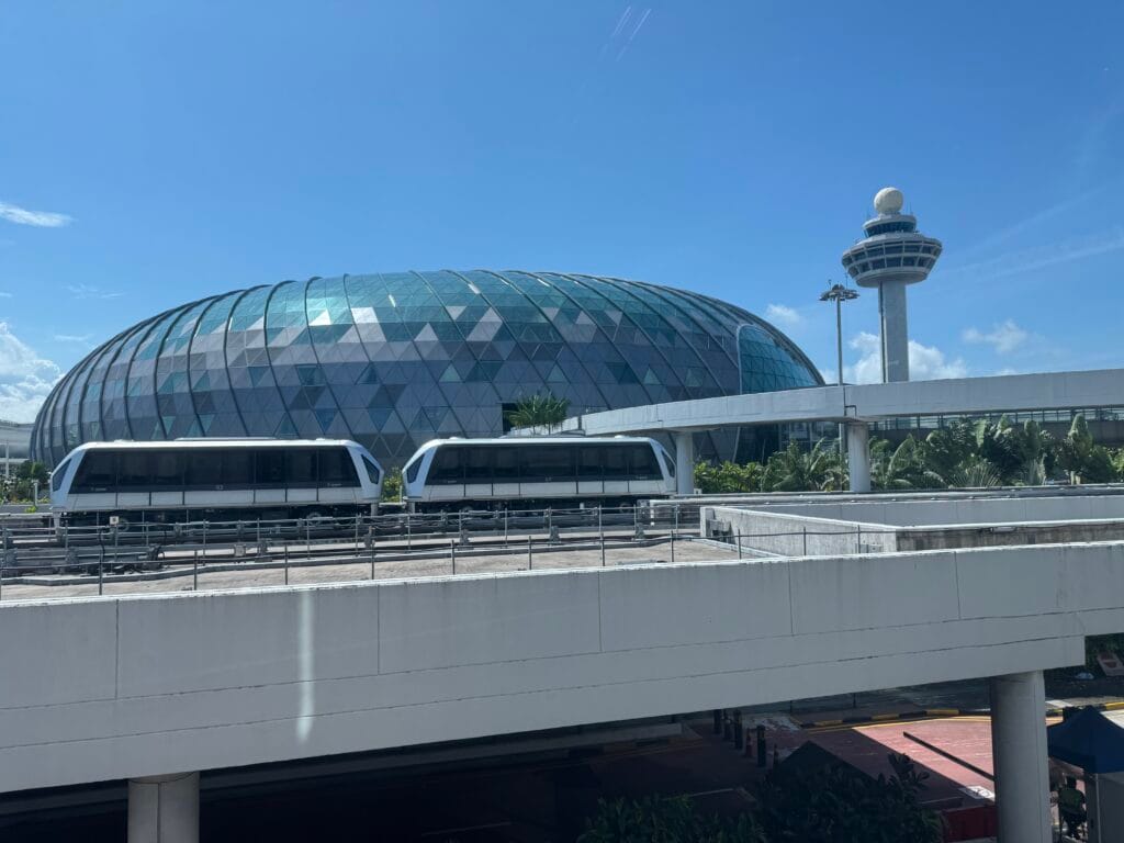 [飛行體驗] 新加坡航空 Singapore Air SQ335/SQ878 巴黎(CDG)-新加坡(SIN)-台北(TPE)