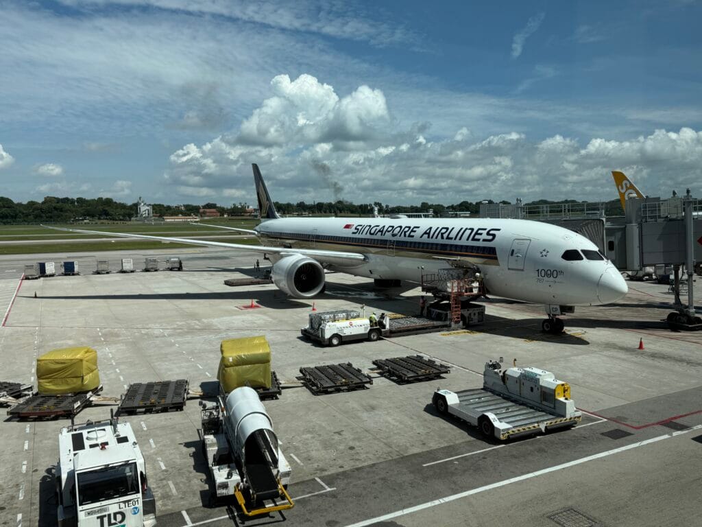 [飛行體驗] 新加坡航空 Singapore Air SQ335/SQ878 巴黎(CDG)-新加坡(SIN)-台北(TPE)