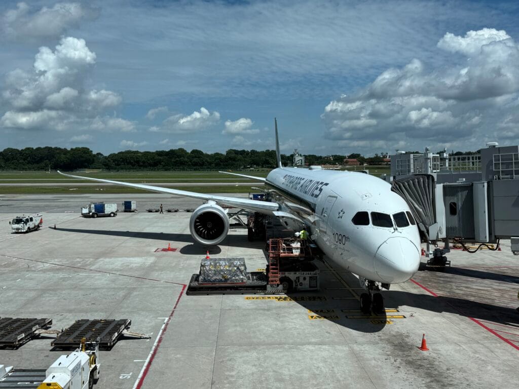 [飛行體驗] 新加坡航空 Singapore Air SQ335/SQ878 巴黎(CDG)-新加坡(SIN)-台北(TPE)