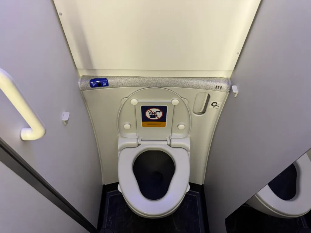 [飛行體驗] 新加坡航空 Singapore Air SQ335/SQ878 巴黎(CDG)-新加坡(SIN)-台北(TPE)
