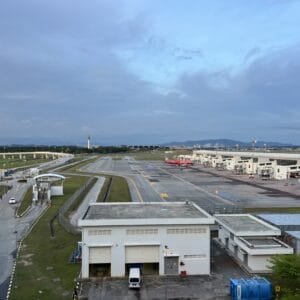[景點介紹] 馬來西亞 吉隆坡國際機場(KUL)：從餐飲住宿、連外交通到機場觀景台的完整介紹