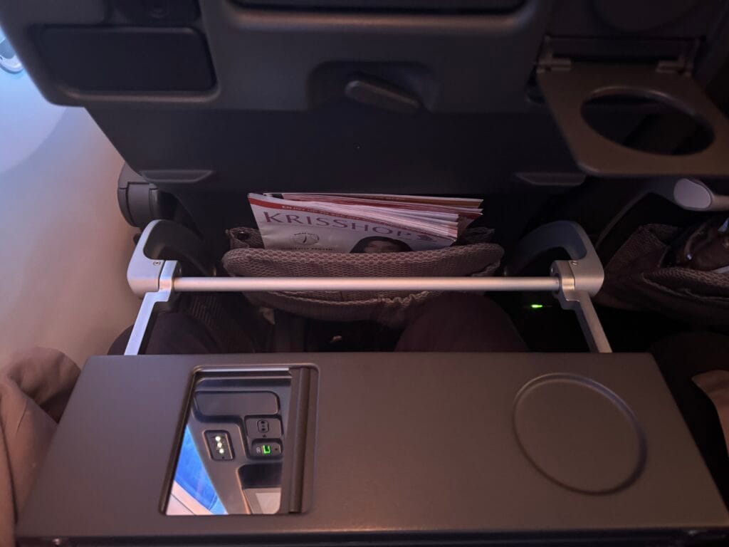 [飛行體驗] 新加坡航空 Singapore Air SQ335/SQ878 巴黎(CDG)-新加坡(SIN)-台北(TPE)