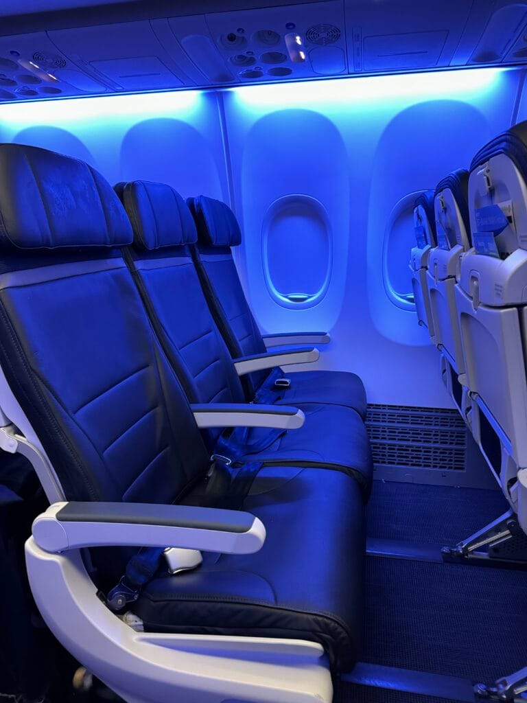 [飛行體驗] 阿拉斯加航空 Alaska Airlines 華盛頓杜勒斯(IAD)-舊金山(SFO)