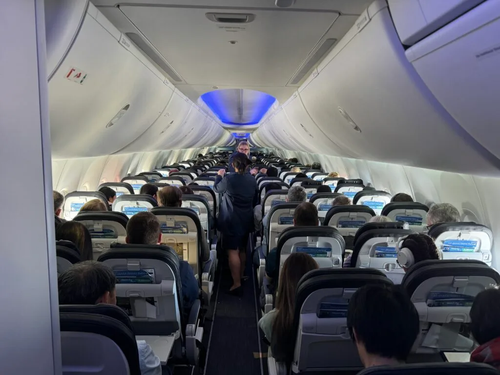 [飛行體驗] 阿拉斯加航空 Alaska Airlines 華盛頓杜勒斯(IAD)-舊金山(SFO)