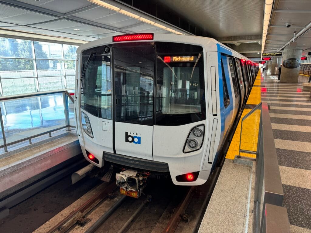 [飛行體驗] 阿拉斯加航空 Alaska Airlines 華盛頓杜勒斯(IAD)-舊金山(SFO)