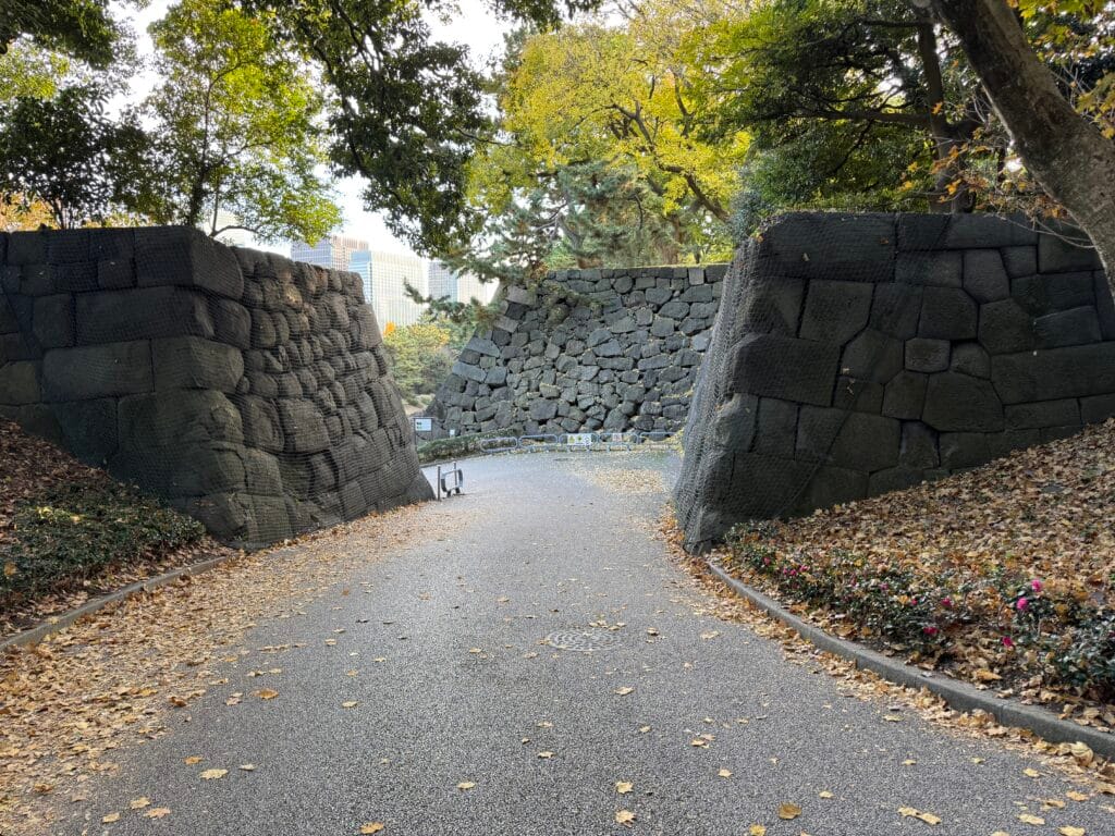 [景點介紹] 日本東京 皇居東御苑：江戶城遺跡