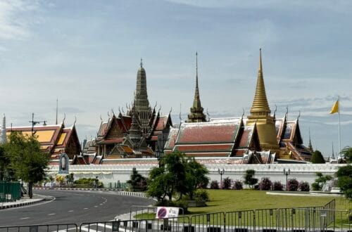 [景點介紹] 泰國曼谷 大皇宮與玉佛寺深度探索：從建築美學到文化精華，必看的歷史景點