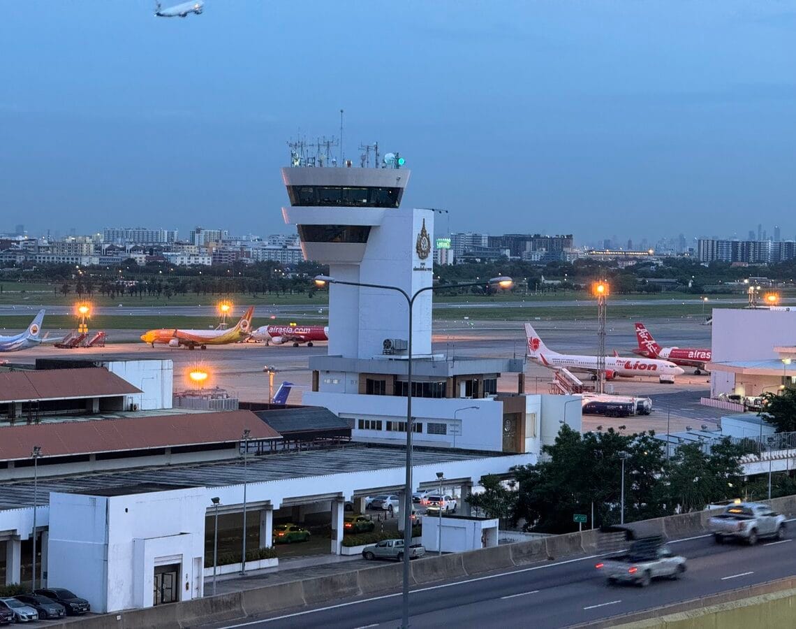 [景點介紹] 泰國曼谷 廊曼國際機場(DMK)：從航廈設施、餐飲服務到周邊交通的完整介紹