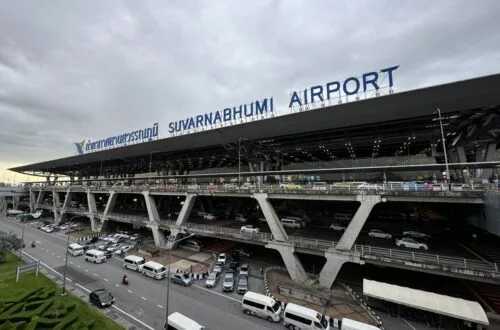 [景點介紹] 泰國曼谷 素萬那普機場(BKK)：從設施、餐飲到交通的完整指南